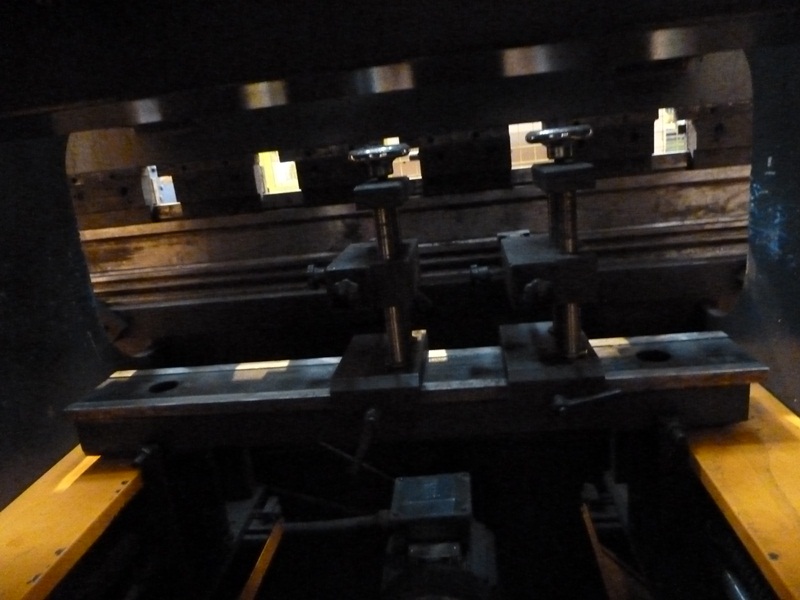 Carter (Chinese) WG67Y - 40t x 1320mm Over Bed Downstroke Press Brake