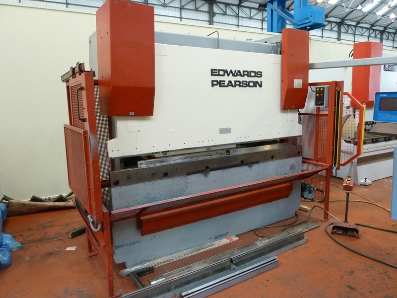 Edwards Pearson Model PR 60/25 – 60 Ton x 2550 mm, Over Bed Hydraulic Downstroke CNC Press Brake