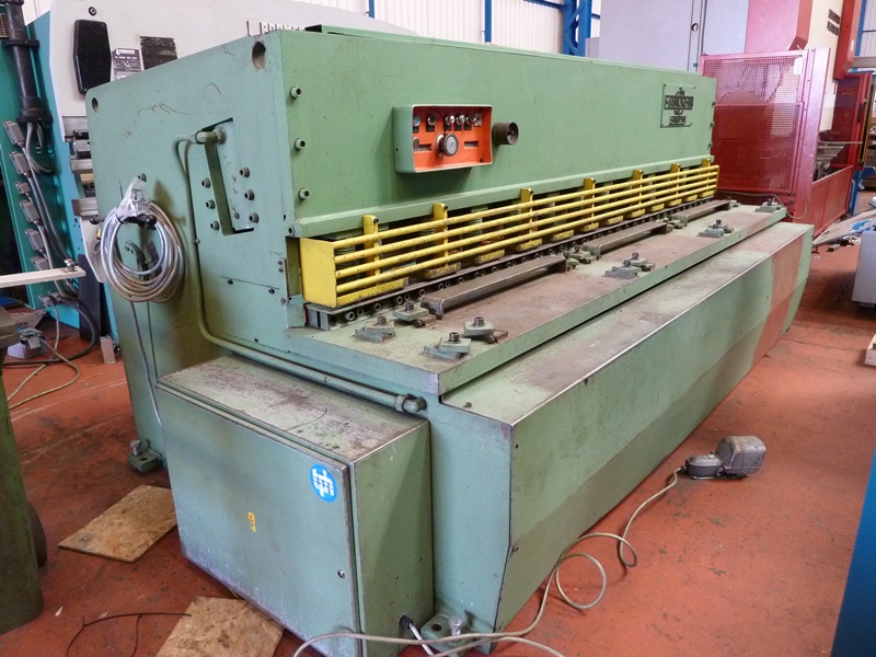 Sagita Manrhin 3050 x 6mm Hydraulic Swing Beam Guillotine Shear