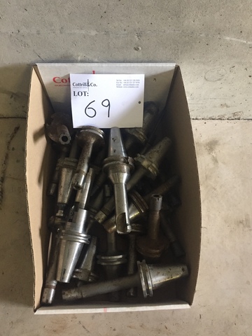 Qty of  DIN40 Tool Holders