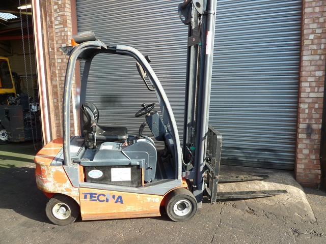 Tecna T-16 Electric Fork Lift Truck