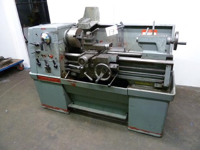 Colchester Triumph 2000 Straight Bed Centre Lathe