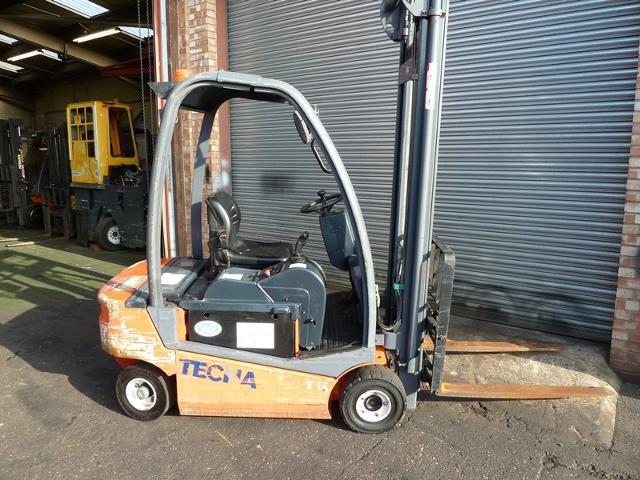 Tecna T-16 Electric Fork Lift Truck