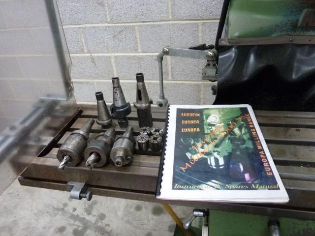 Europa 3000VS Turret Milling Machine
