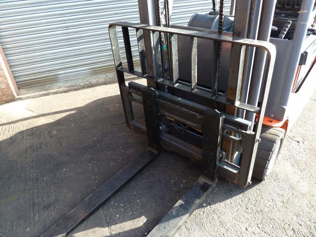 Tecna T-16 Electric Fork Lift Truck