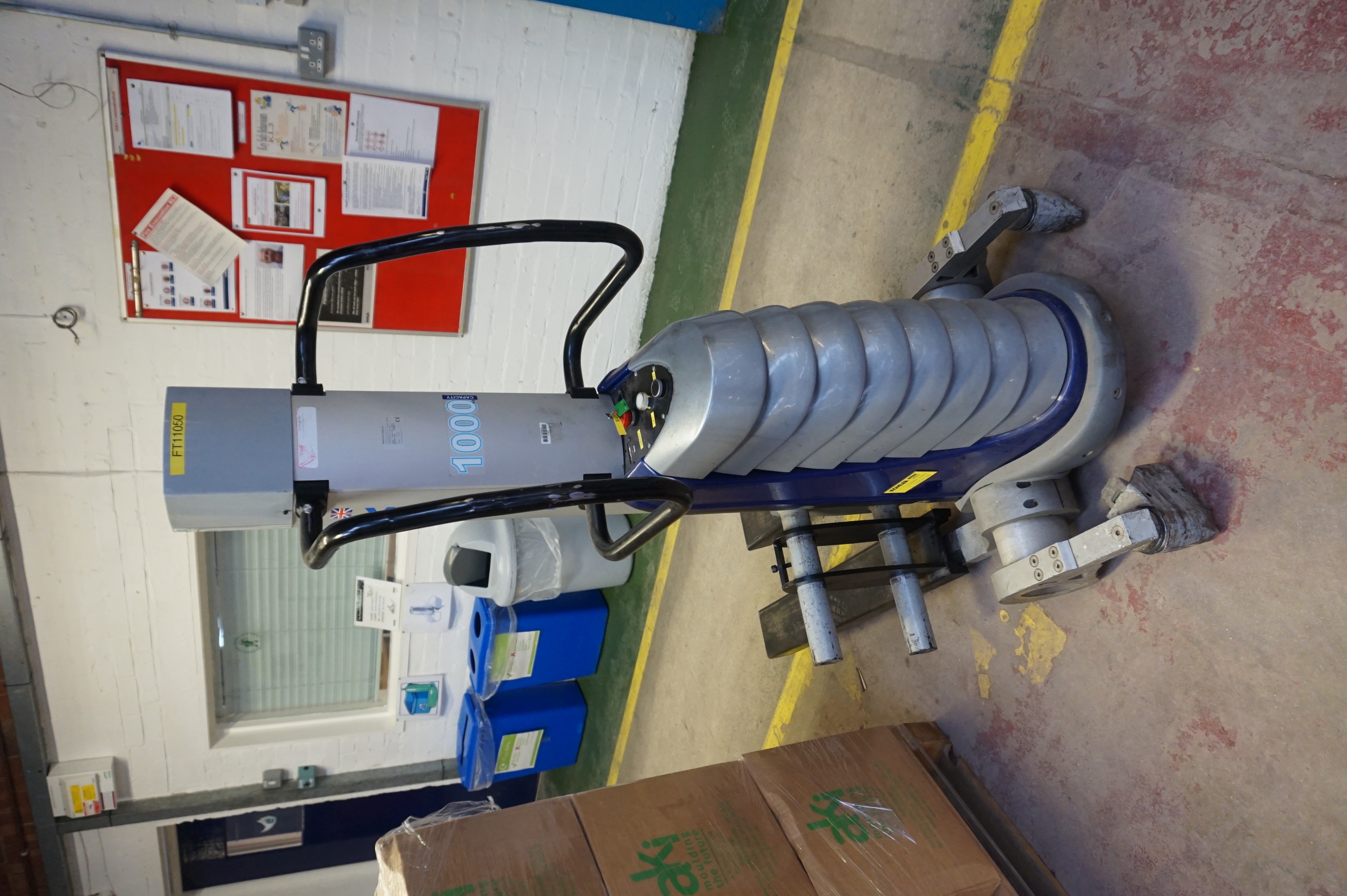 Voyager Pedestrian Operated Fork Truck