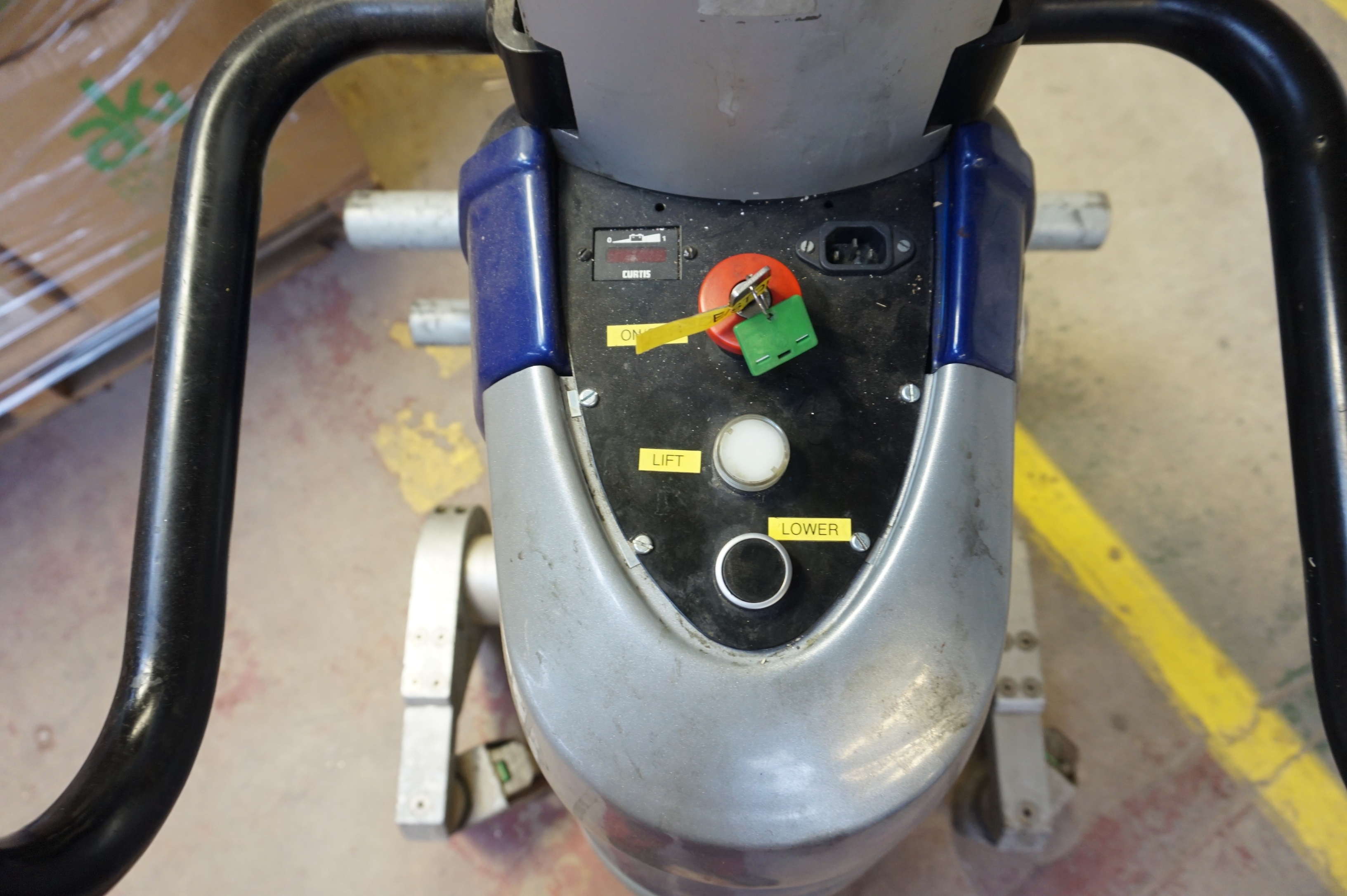 Voyager Pedestrian Operated Fork Truck