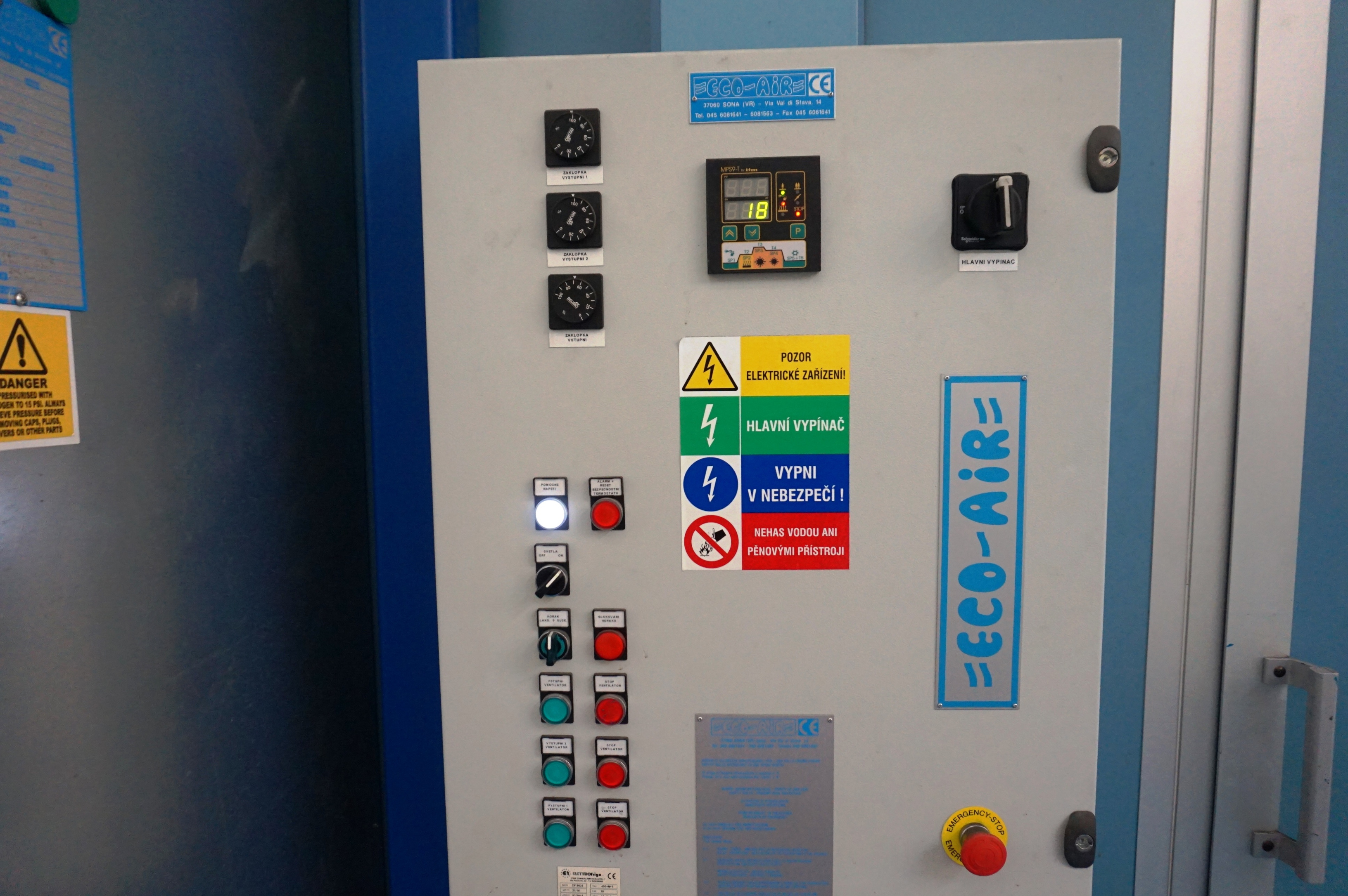 Eco Air Italo-M-SV Manual Paint & Wash Booth