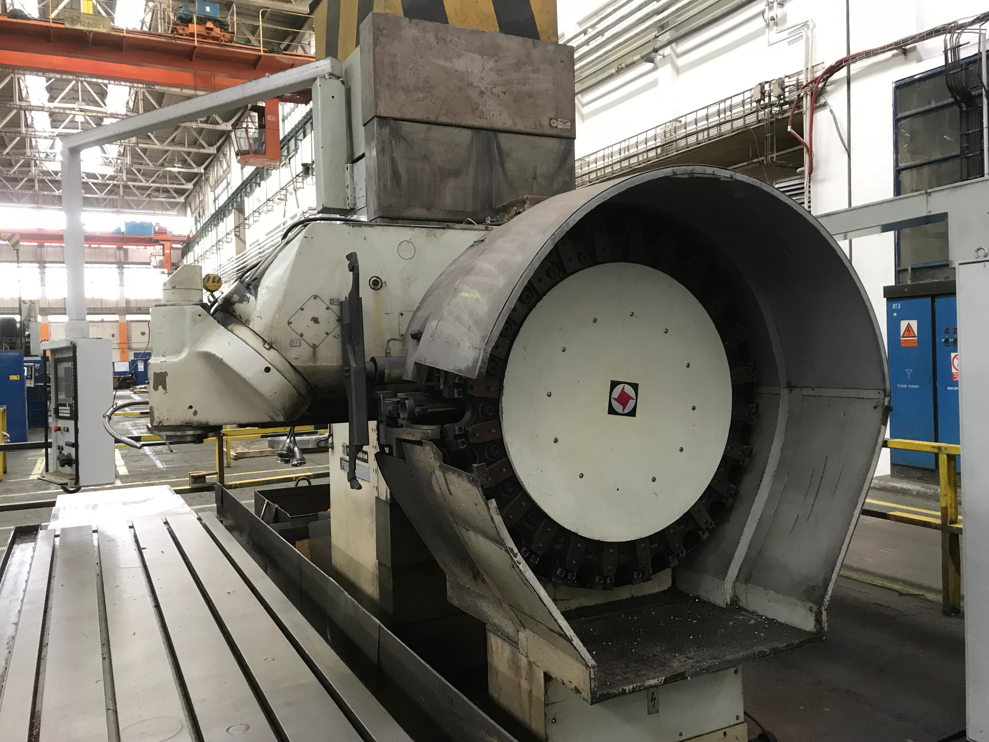 Tos Kurim FSQ 80 CNC Bedmill