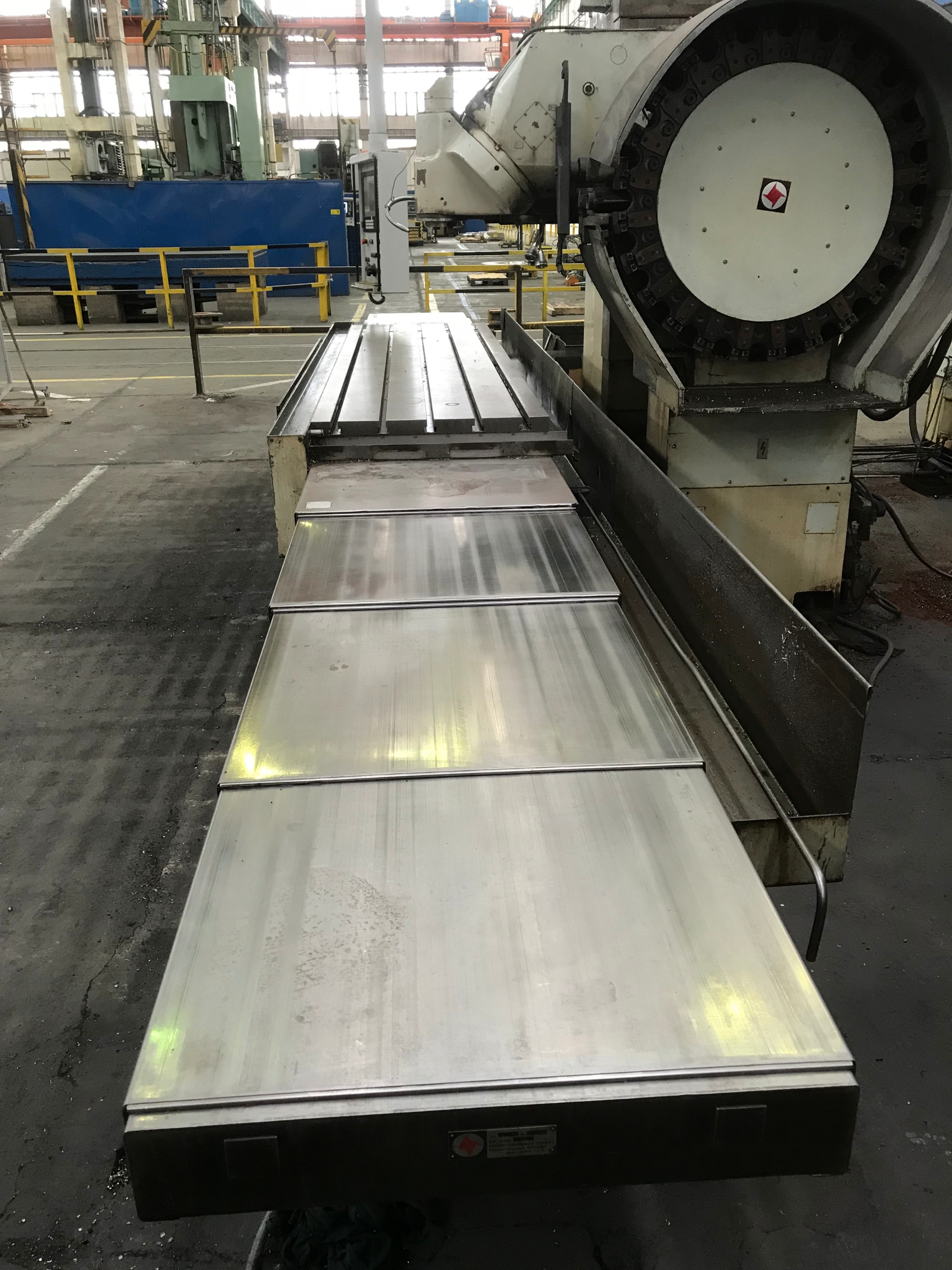 Tos Kurim FSQ 80 CNC Bedmill