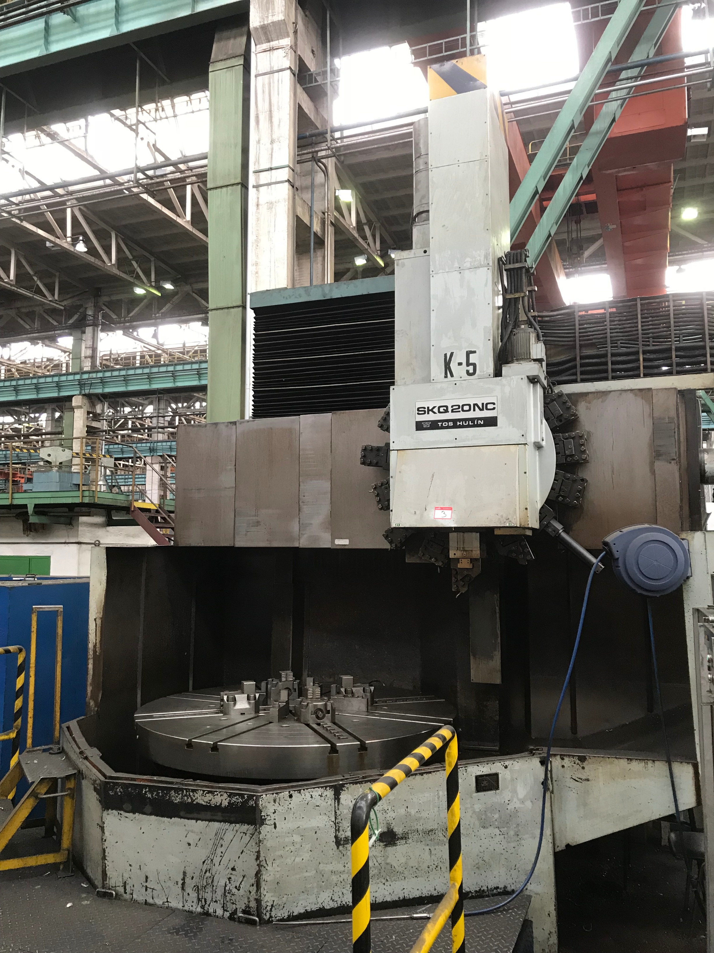 Tos Hulin SKQ 20NC Vertical Turret Lathe