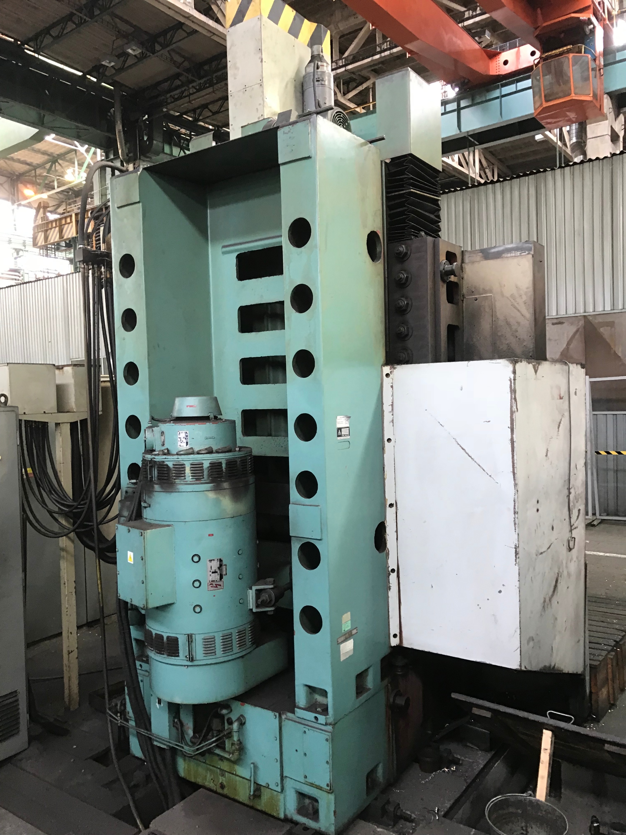 Tos Hulin SKQ12 NC Vertical Turret Lathe
