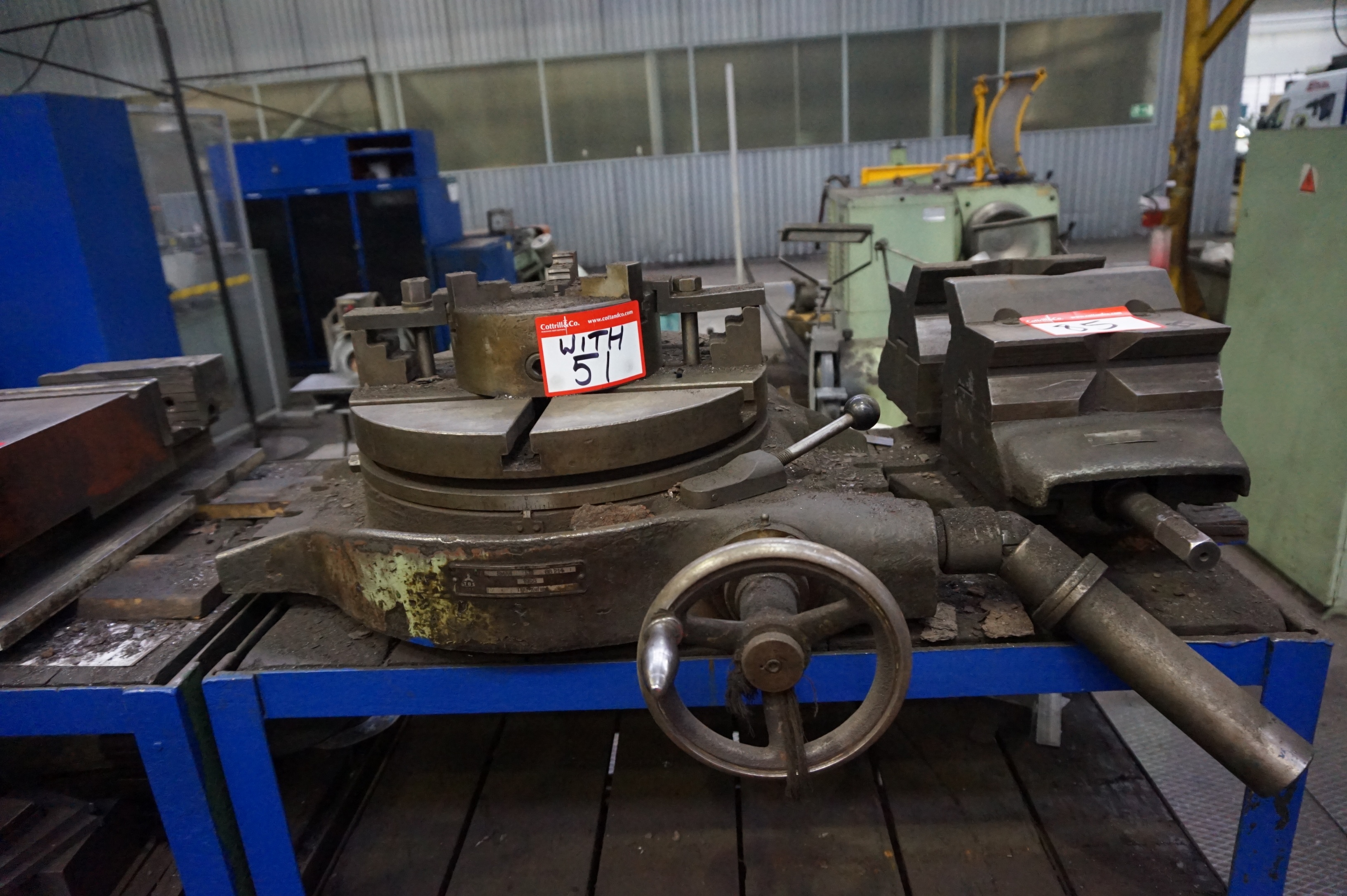 TOS VA4V Vertical Mill