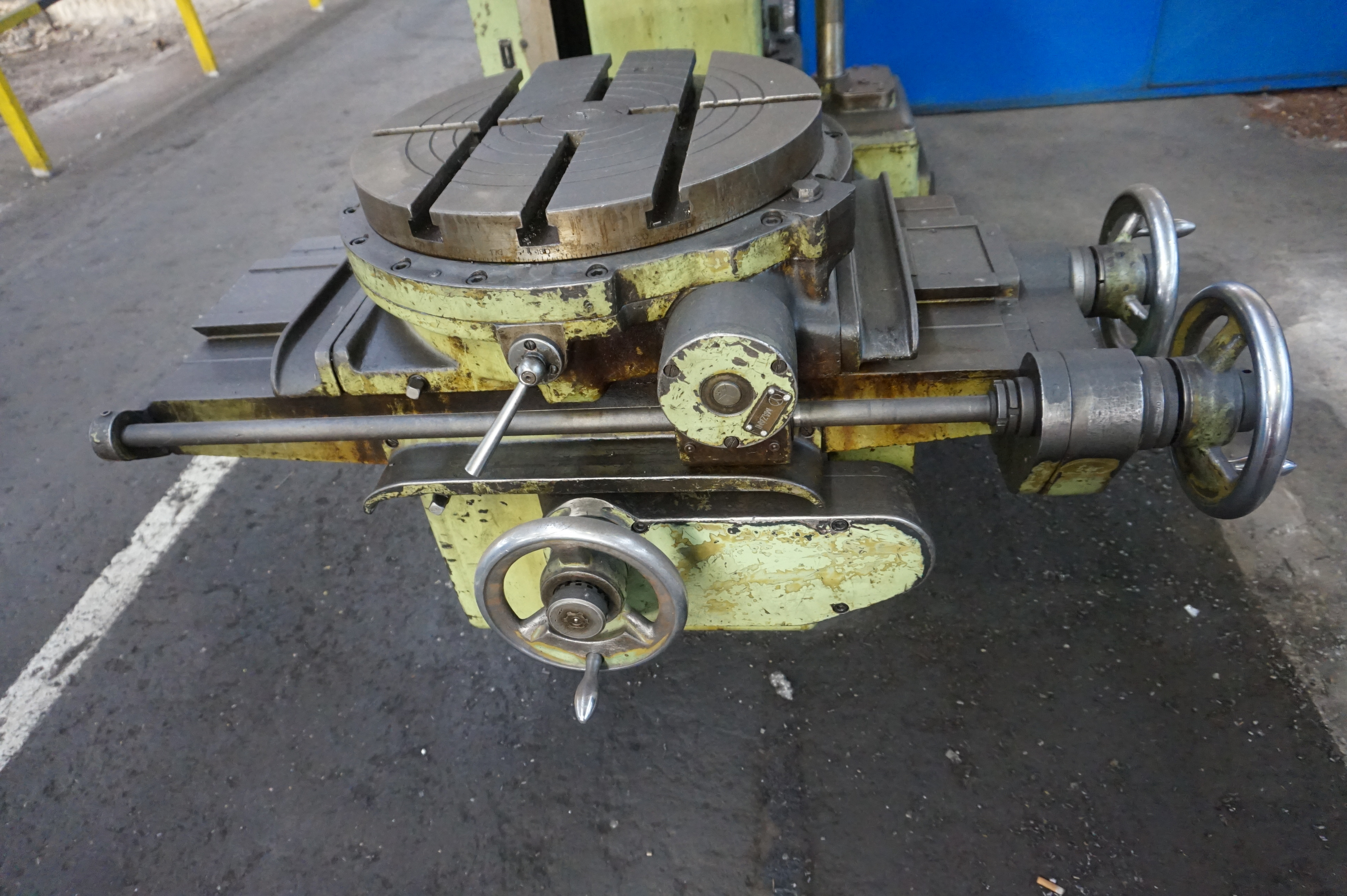 Slotting Machine