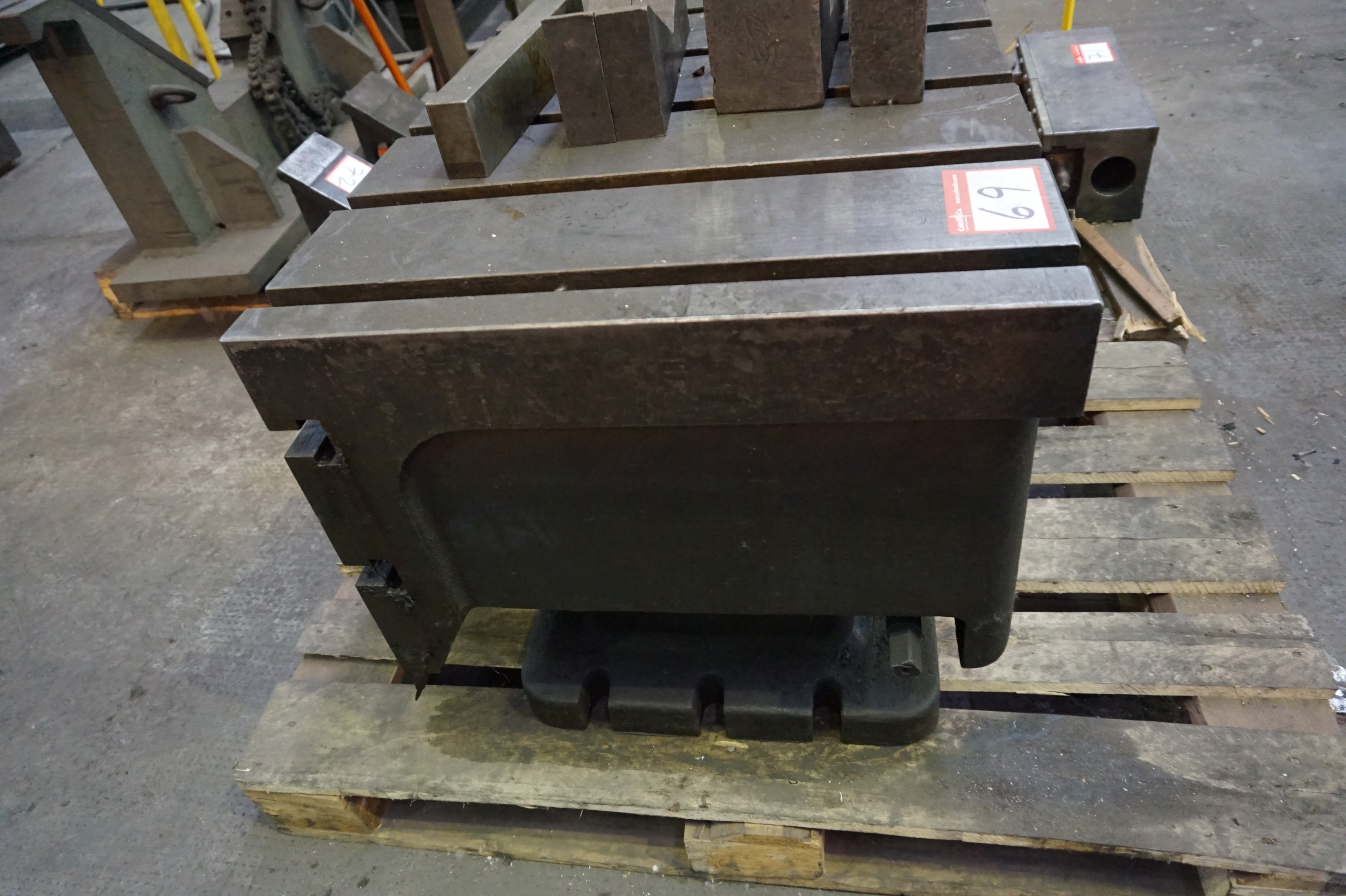 Box Tilting Table