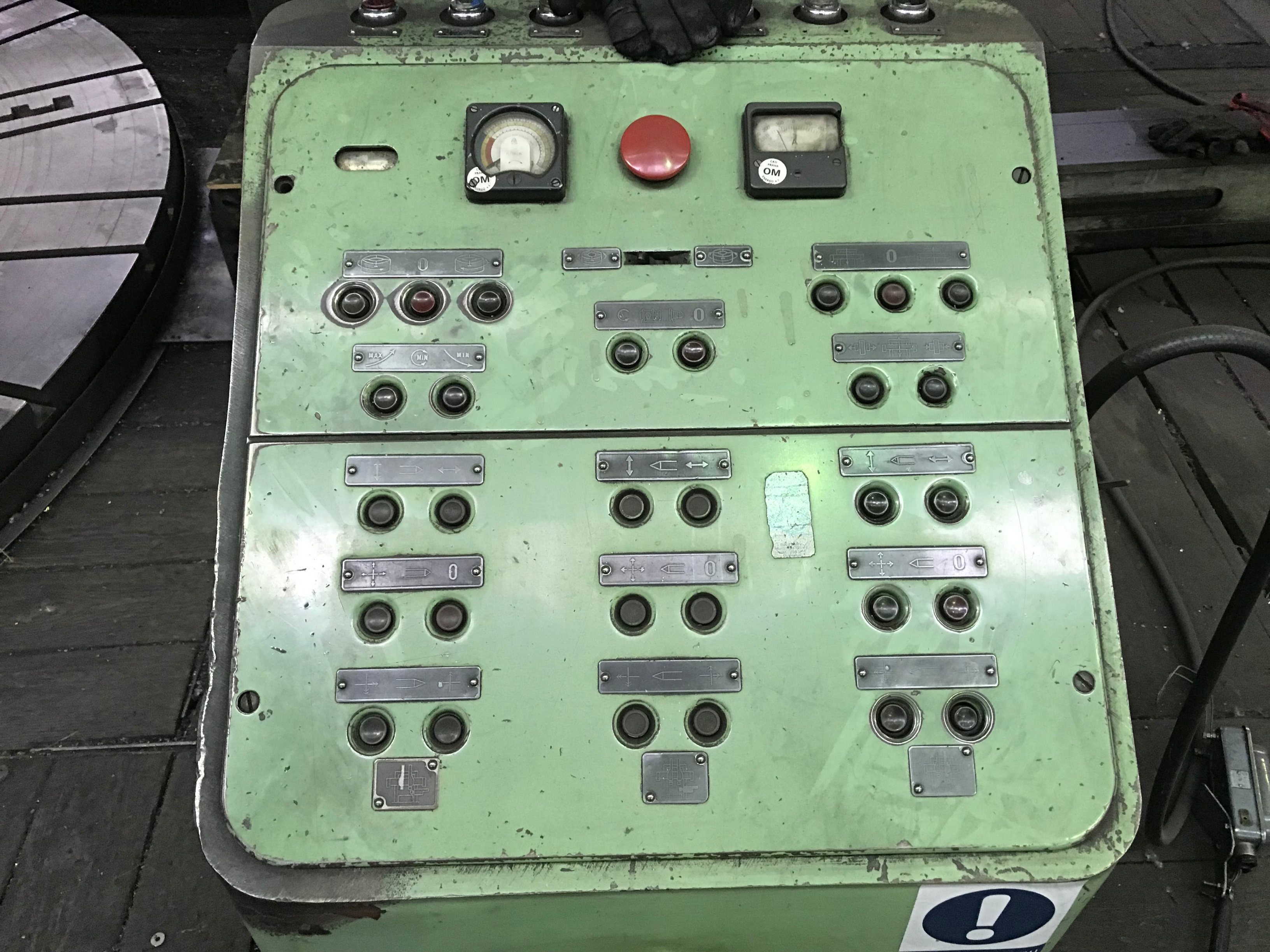 CKD Blansko Type 4000 Twin Column Ram Type Vertical Turning Lathe