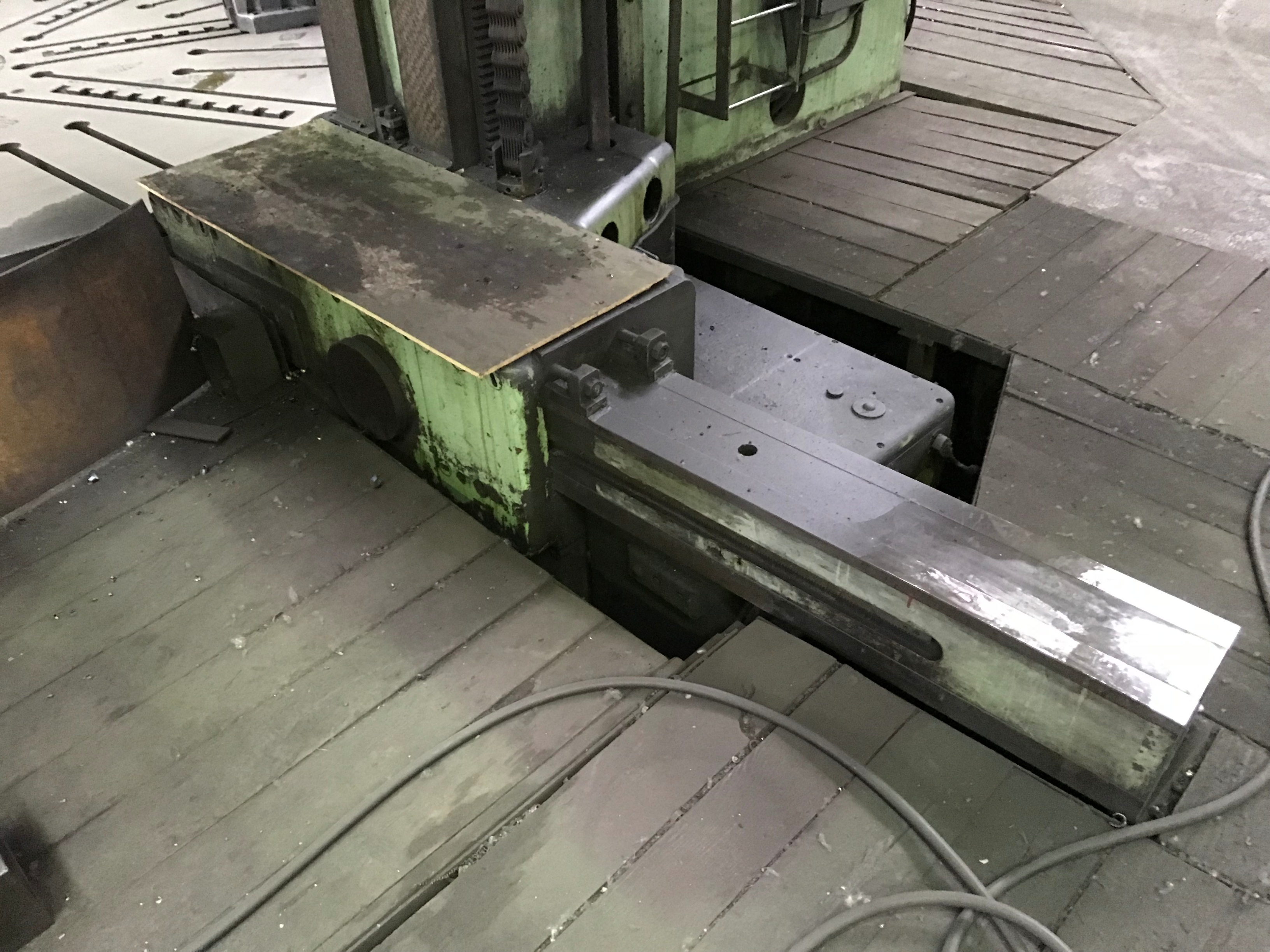 CKD Blansko Type 4000 Twin Column Ram Type Vertical Turning Lathe
