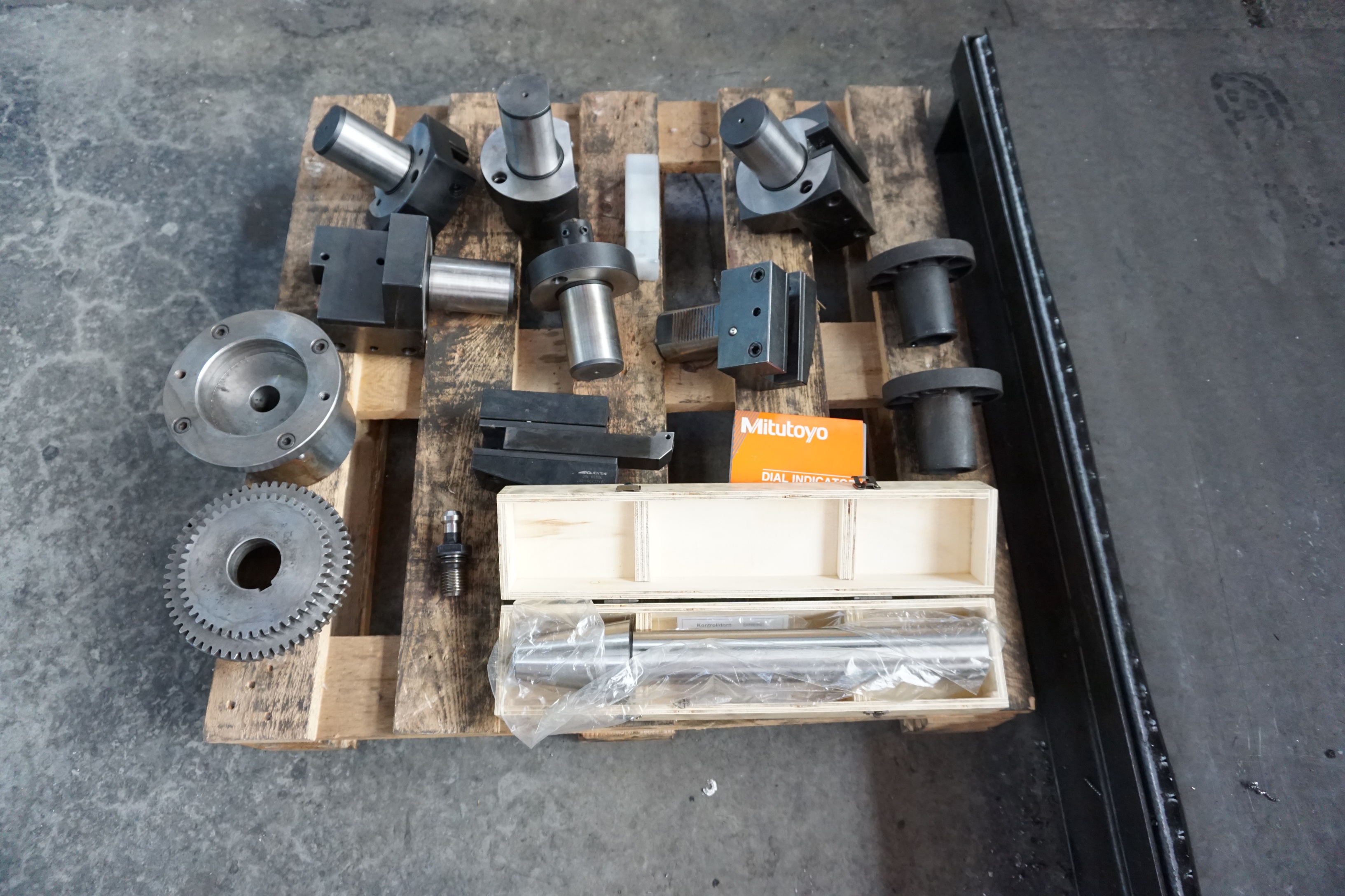 Johnford Omnitechinque SL-80A 2-Axis CNC Lathe