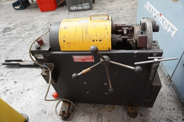 Conemaster Bar Coner