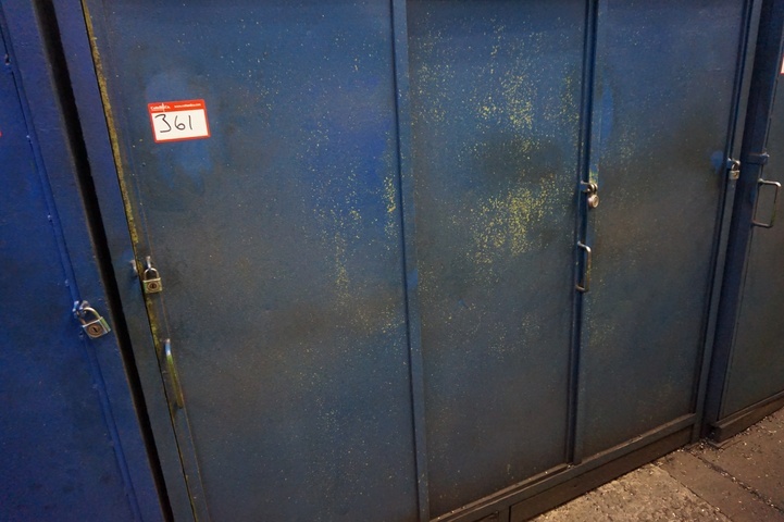 Cupboard with Cutters, ISO 50 Tooling