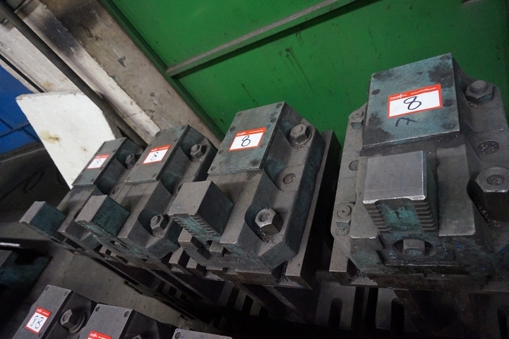 Chuck Jaws with Riser Plates for CKD Blansko VTL