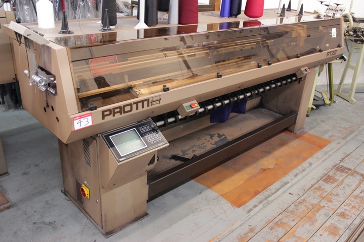 Protti 10 Gauge PT22 Computerised Flatbed Knittting Machine