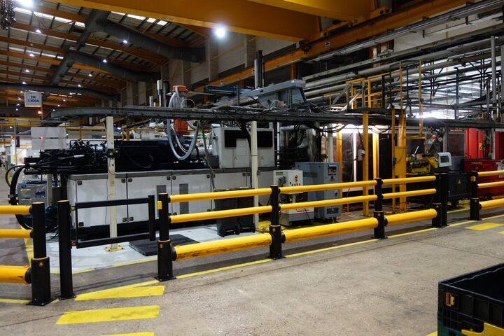 Krauss Maffei Model KM 1300 - 8000 M 1300 Ton Injection Moulding Machine