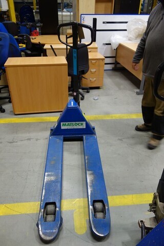 Matlock Hand Operated Hydraulic Pallet Truck
