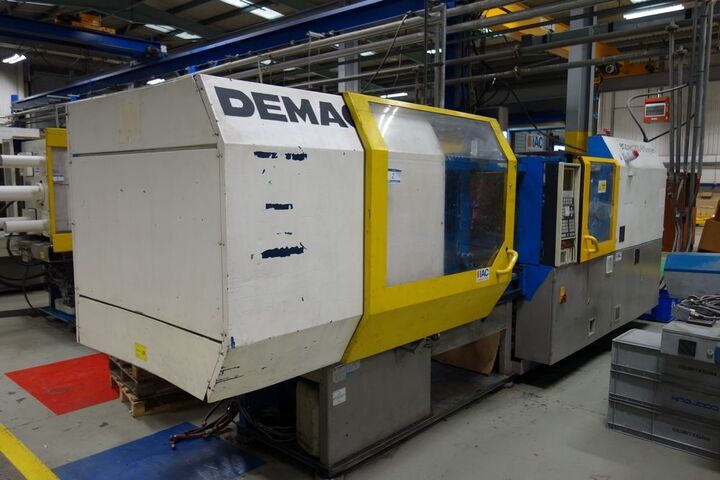 Demag Model 2000-810 Ergotech System 200 Ton Injection Molding Machine