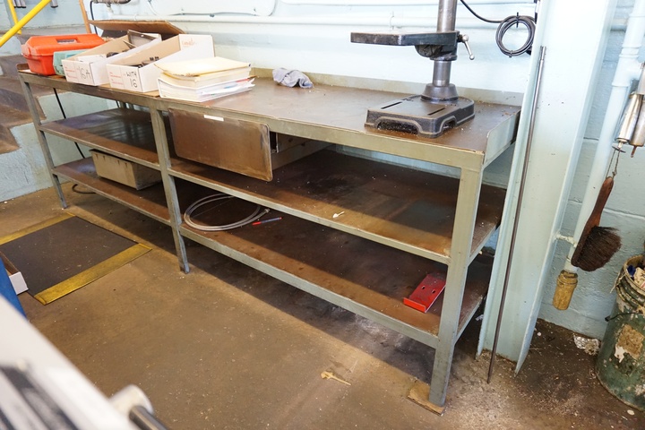 Work Bench 2750mm x 610mm x 930mm Approx.