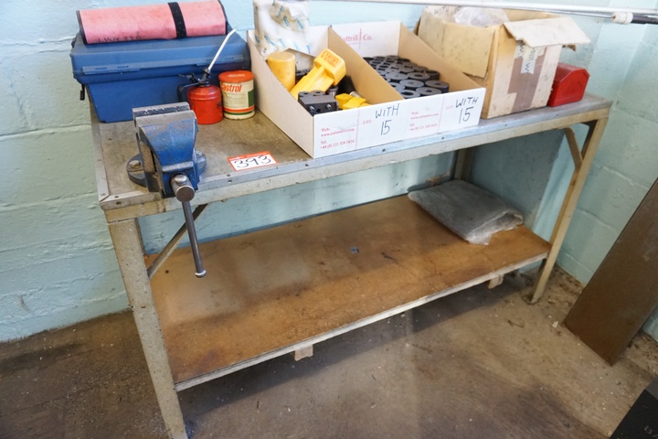 Work Bench 1520mm x 620mm x 890mm Approx.