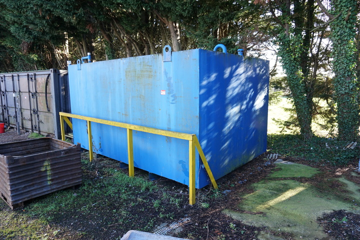 Large Oil Tank 4000mm x 2510mm x 2000mm High