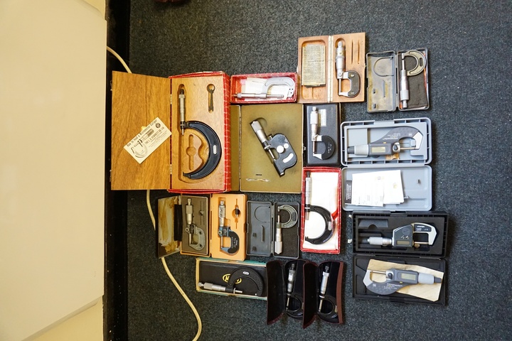 Qty of Outside Micrometers, Digital and Analogue
