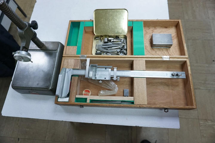 Mitutoyo Height Gauge and Mercer Comparator Stand