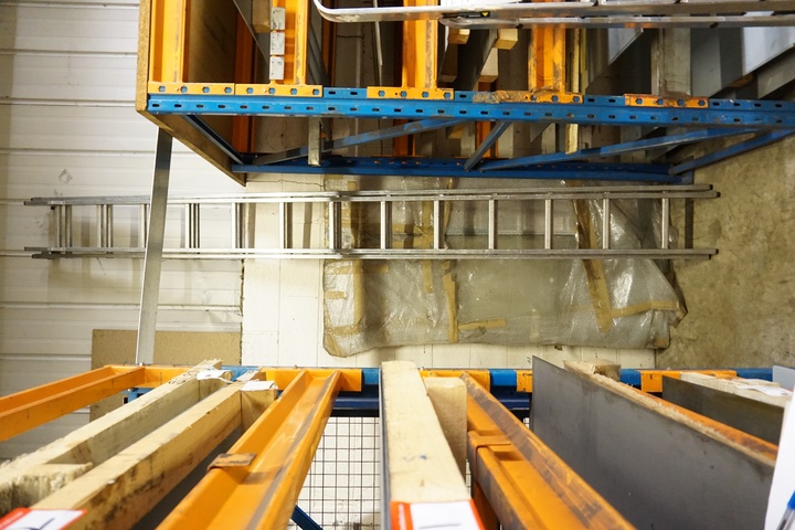 (2) Sets of Step Ladders