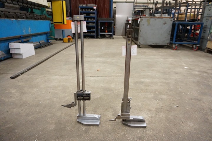 (2) Mitutoyo Height Gauges