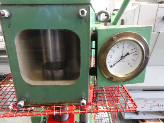 Hare Hydraulic 5BS Press