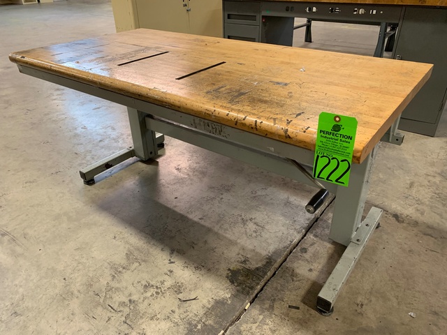 Aero-Motive Company Lift Table, 30" x 60"