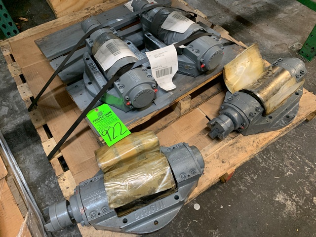 Pallet of (4) Straightening Machine Rollers