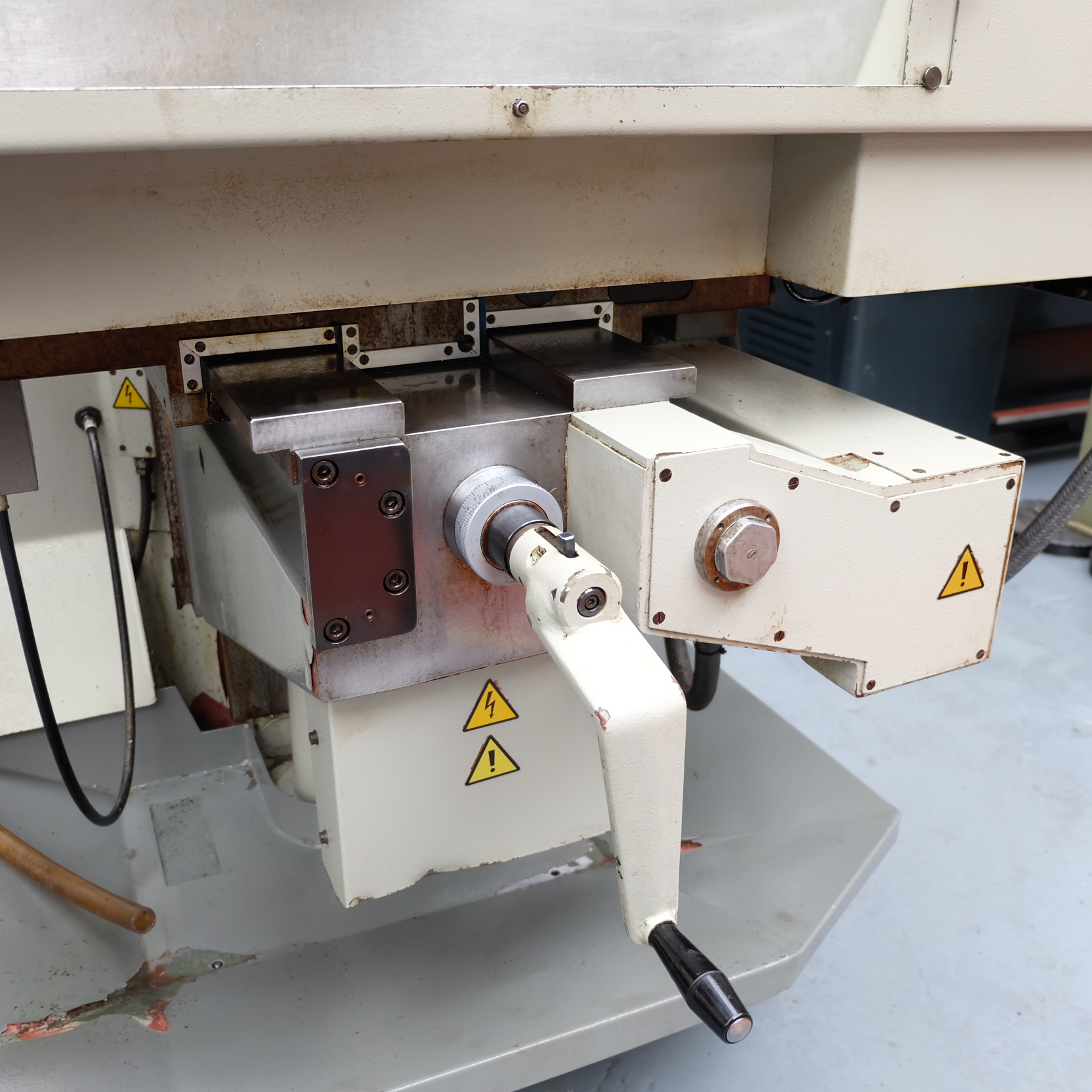 TOS Type F2V CNC 3 Axis Milling Machine