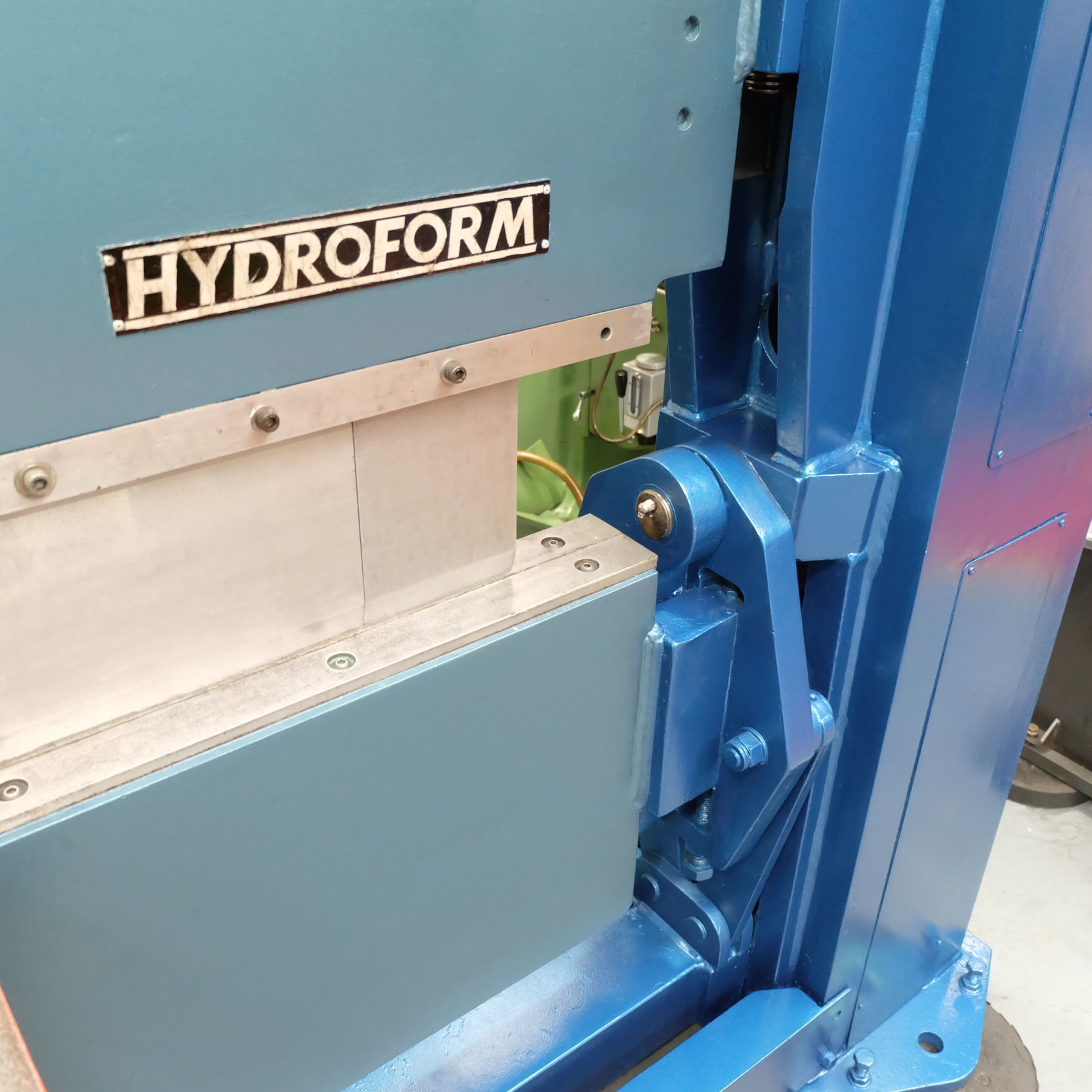 Keetona Hydraform Power Sheet Metal Box & Pan Folding Machine