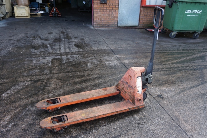 Rapid Racking Pallet Truck