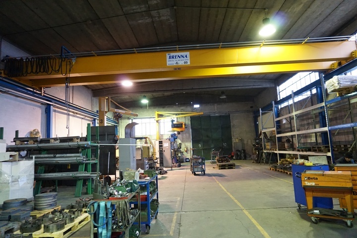 Brenna 6 Ton Crane, Span 14m Approx. Length 42m Approx. Height 5m Approx. 16 Uprights