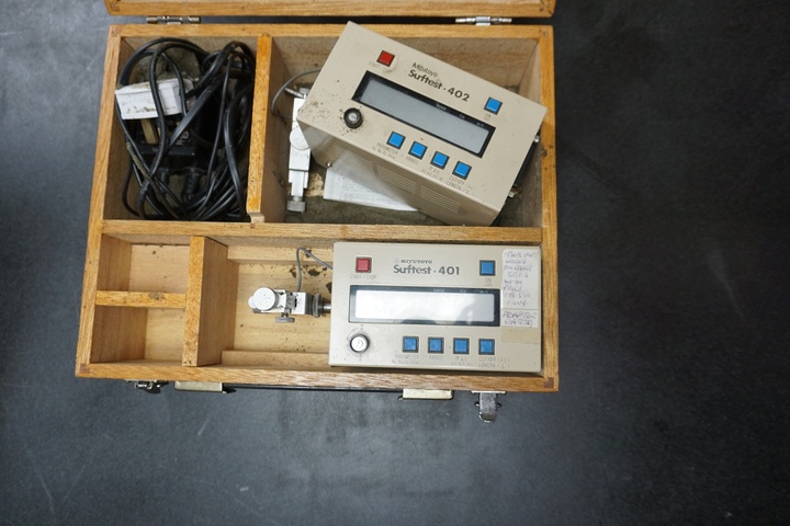 Mitutoyo Surftest 401 & 402