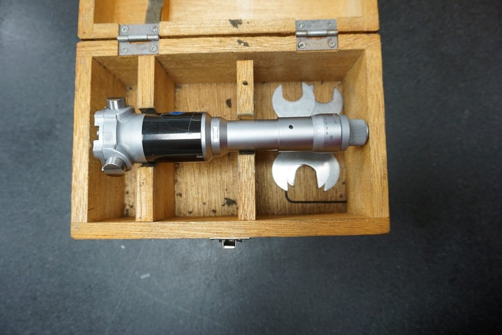 Mitutoyo 2" - 2.4" Barrel Micrometer