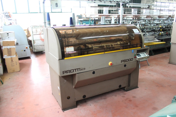 Protti Model P500 D Flat Bed Knitting Machine