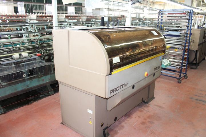 Protti Model P500 Flat Bed Knitting Machine