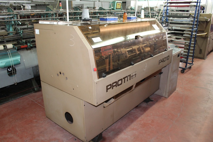 Protti Model P401 D Flat Bed Knitting Machine