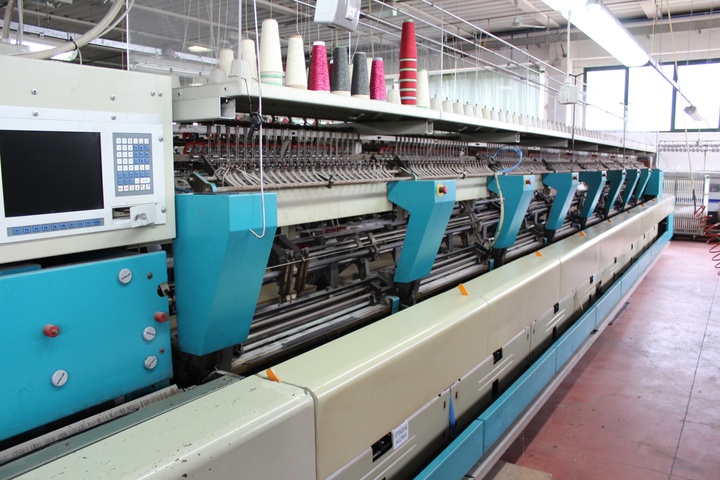 Scheller Model NCI 2 Flat Bed Knitting Machine