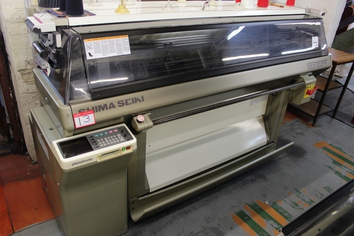 Shima Seiki SES122FF Computerised 7 Gauge Flatbed Knitting Machine